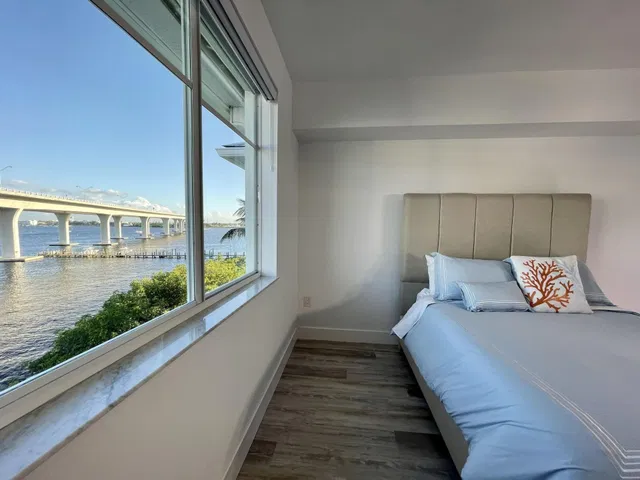 Harborage Yacht Club Residence photo 11