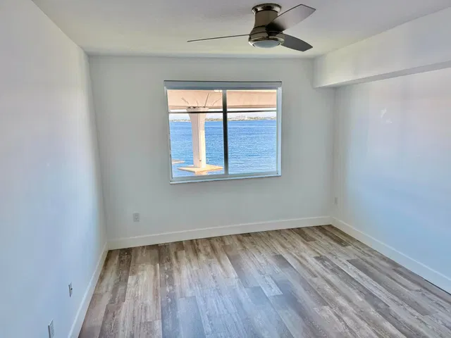 Harborage Yacht Club Residence photo 20