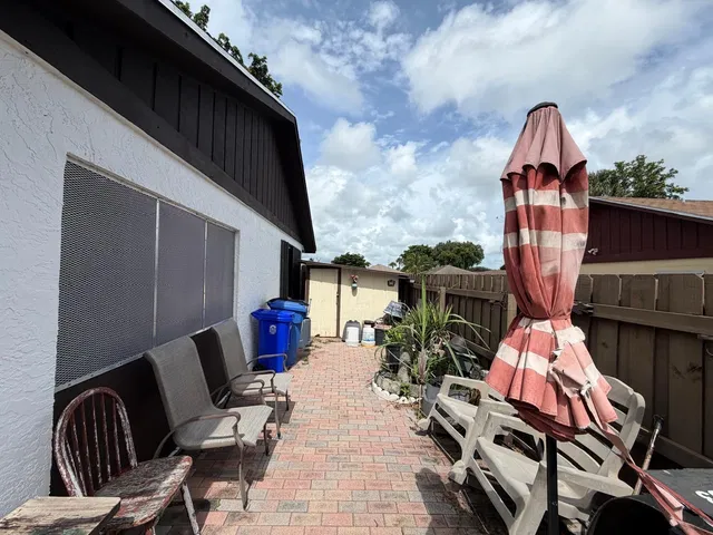 Residence photo 4