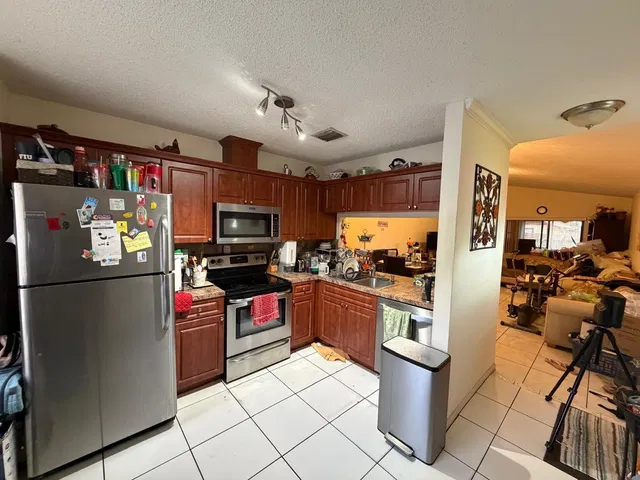 Residence photo 8