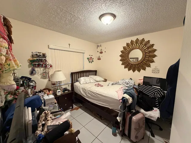 Residence photo 16