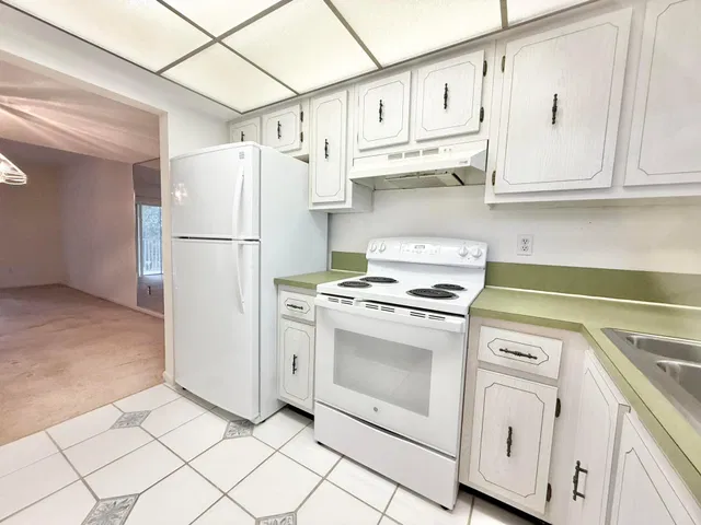 Unit 21-207 photo 18