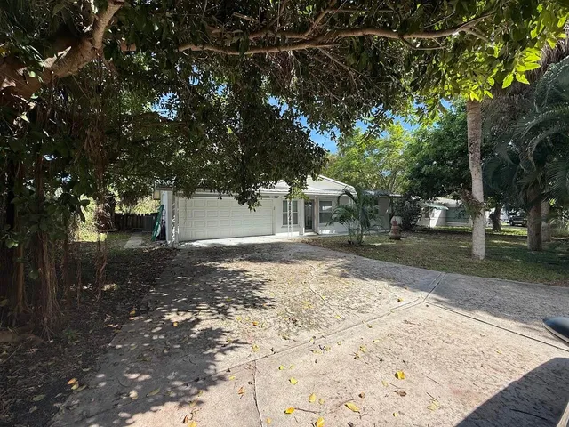 Residence photo 2