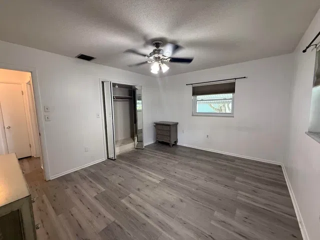 Residence photo 15