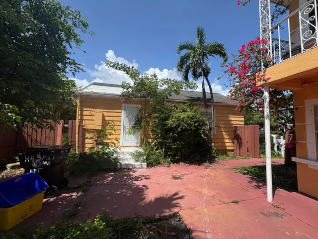 Residence photo 4