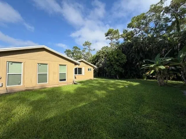 Residence photo 3
