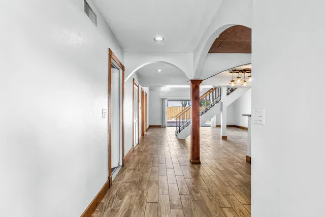 Residence photo 3