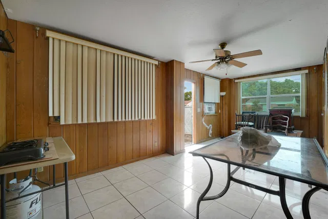 West Palm Beach Residence photo 29