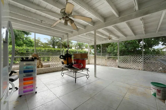 West Palm Beach Residence photo 35