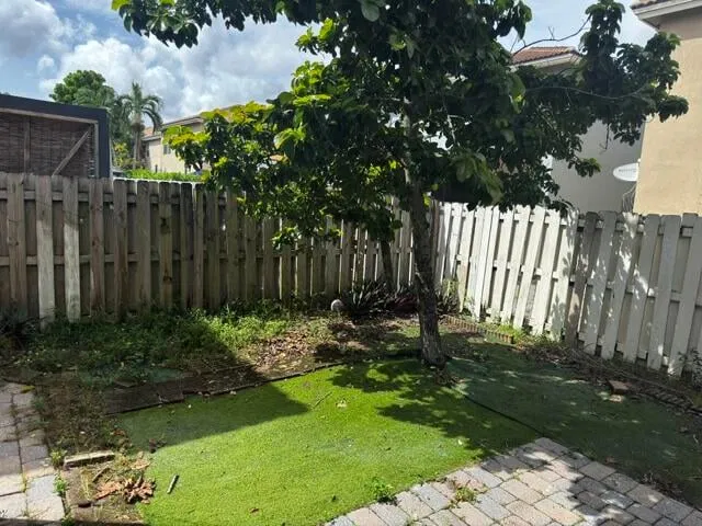 Residence photo 18