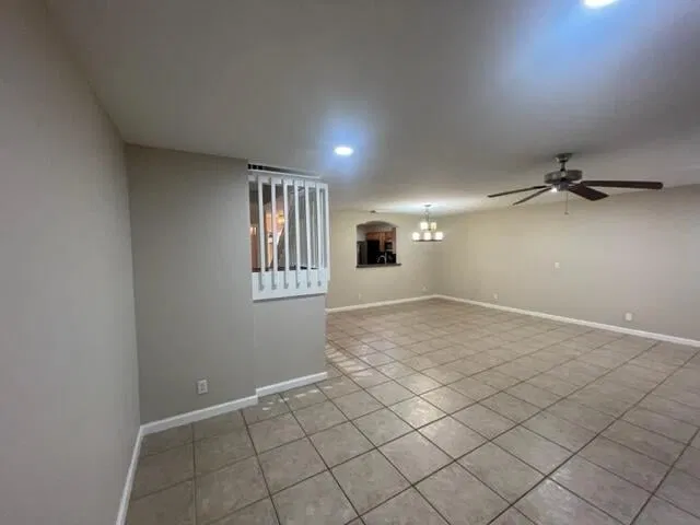 Residence photo 9