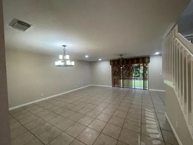 Residence photo 11