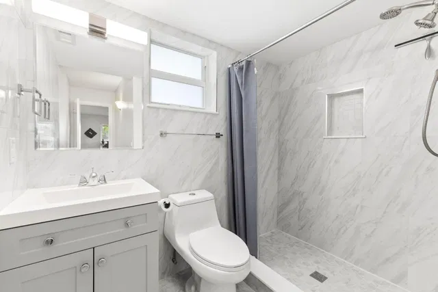 Unit 102 photo 17