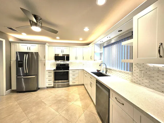 Boca Lago Country Club Homes Unit 10-B photo 3