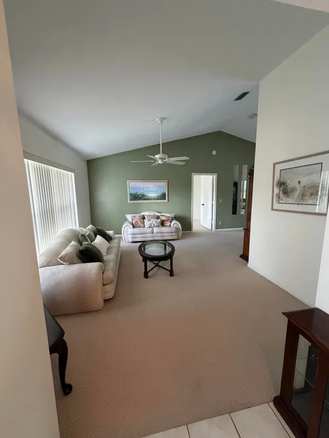 Residence photo 4
