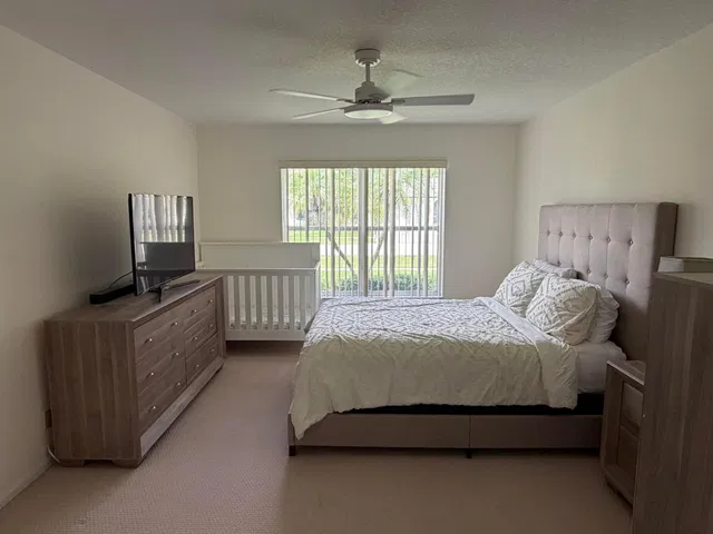 Residence photo 8