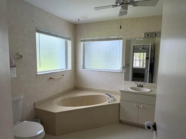 Residence photo 10
