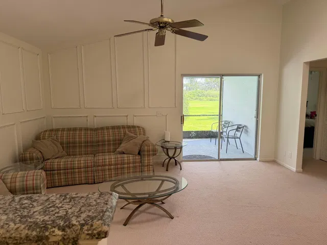 Residence photo 18