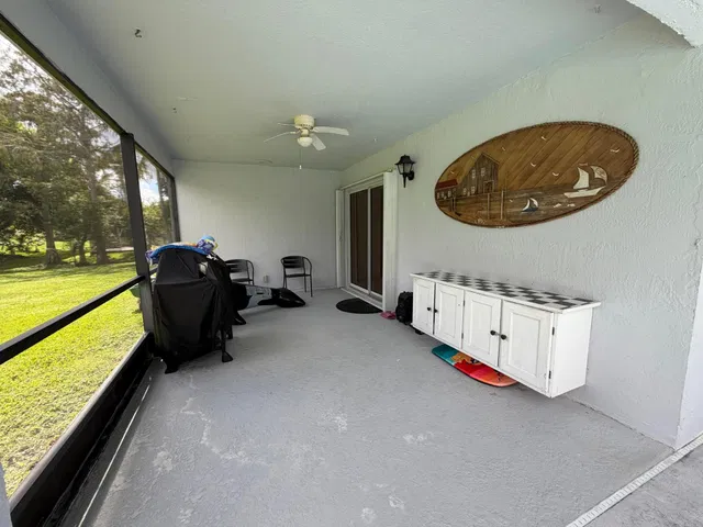 Residence photo 23
