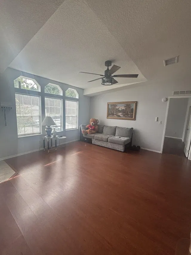 Residence photo 9