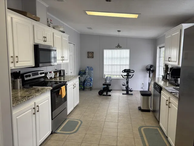 Residence photo 15