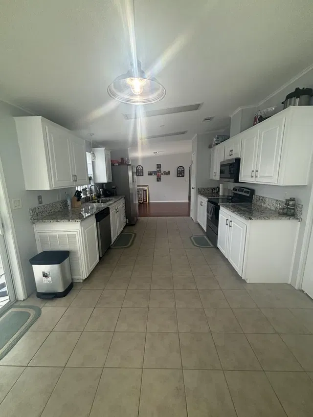 Residence photo 18