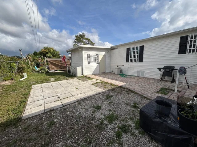 Residence photo 42