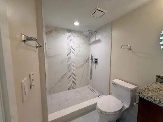 Unit 107 photo 26