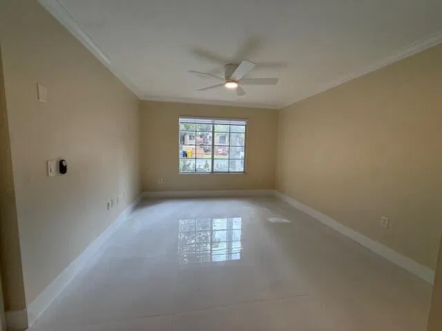 Unit 107 photo 29