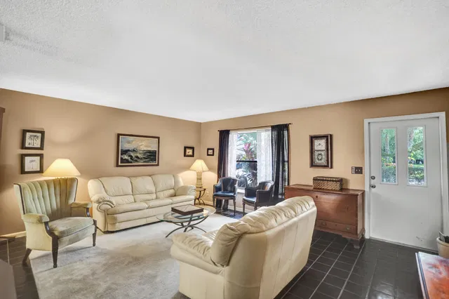 Residence photo 10