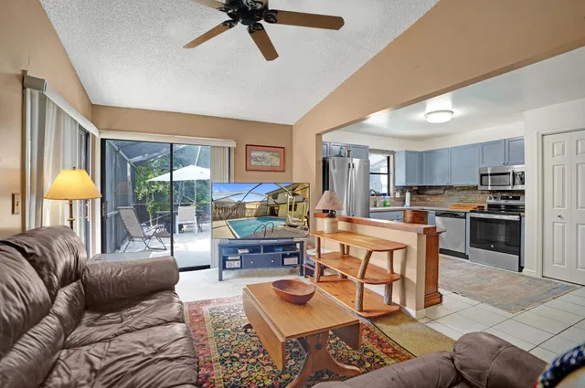 Residence photo 20