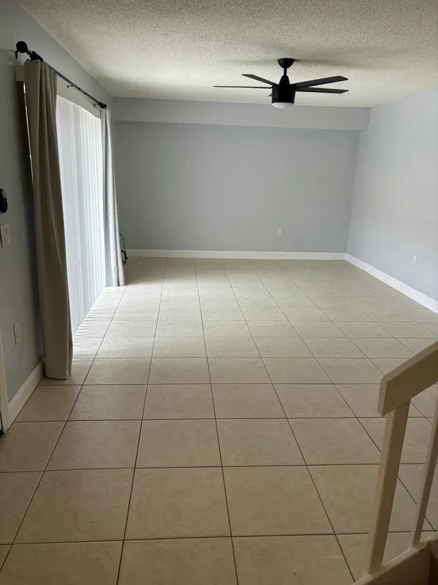 Residence photo 2