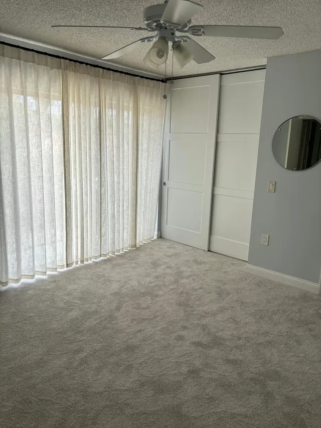 Residence photo 6