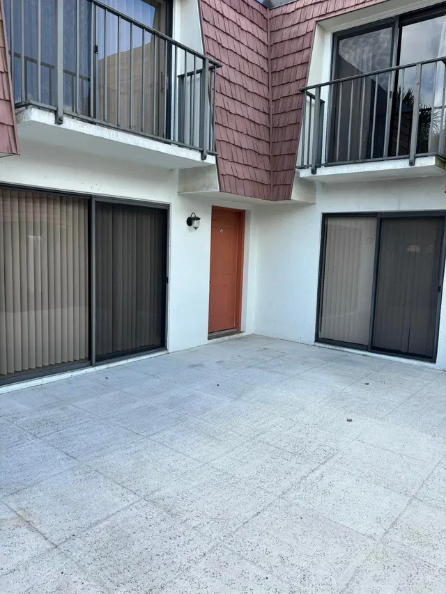 Residence photo 10