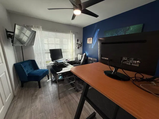 Residence photo 20