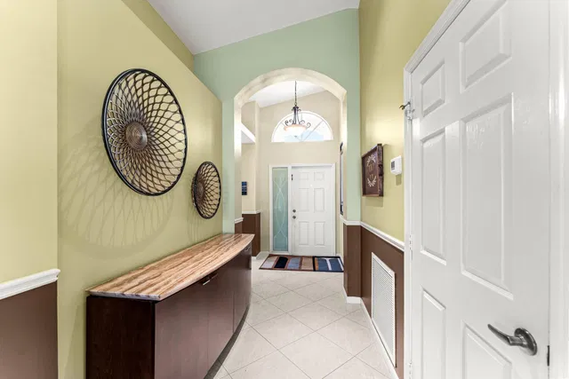 Residence photo 5