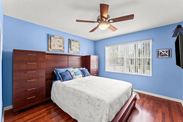 Residence photo 19