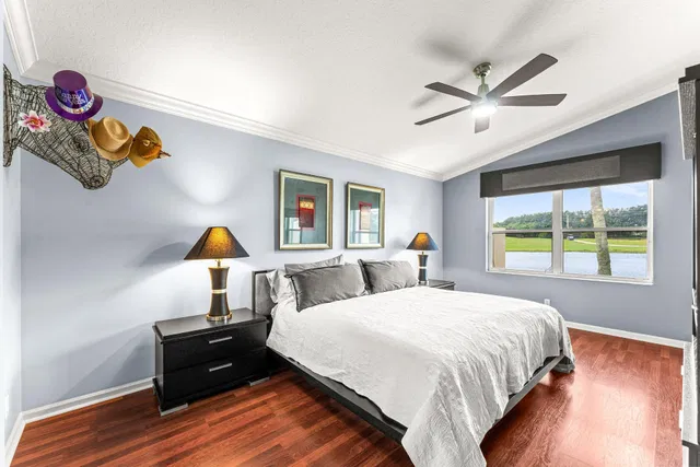 Residence photo 21