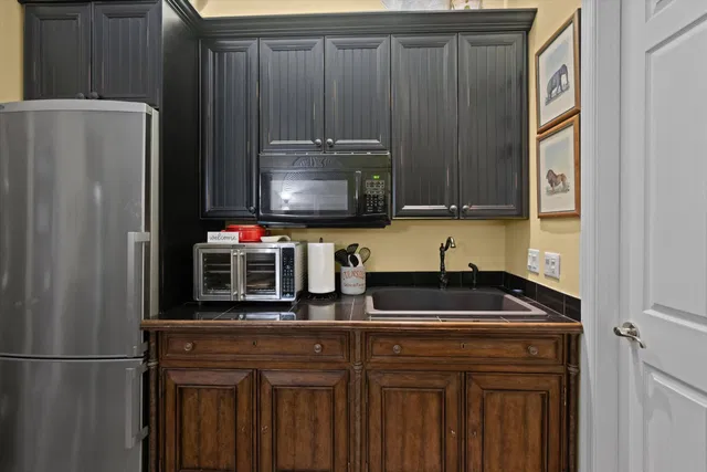Shady Oaks Residence photo 15