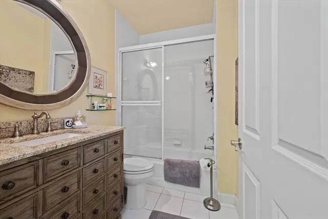 Shady Oaks Residence photo 17