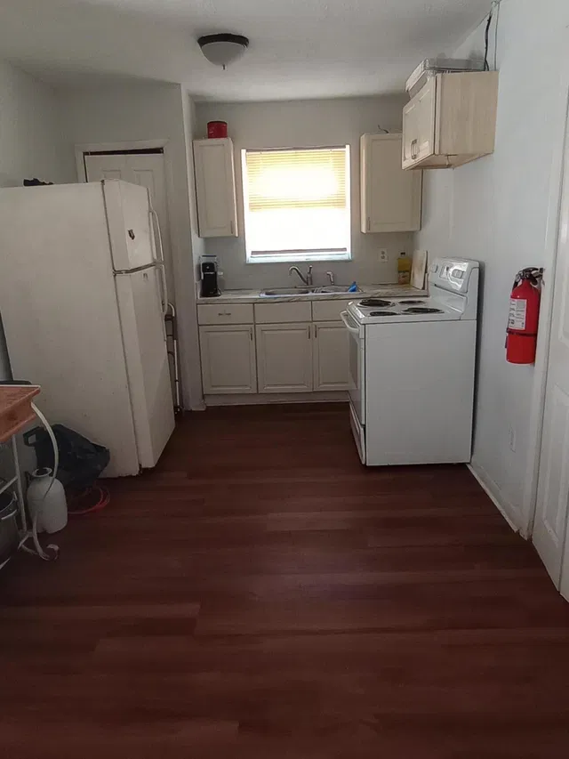 Residence photo 2