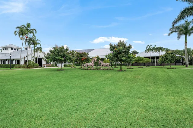 Residence photo 4
