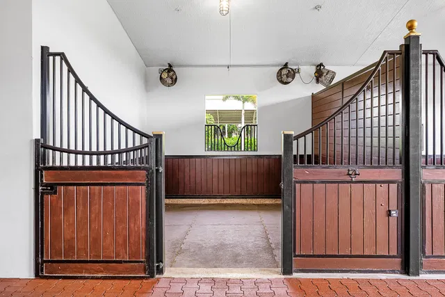 Residence photo 46