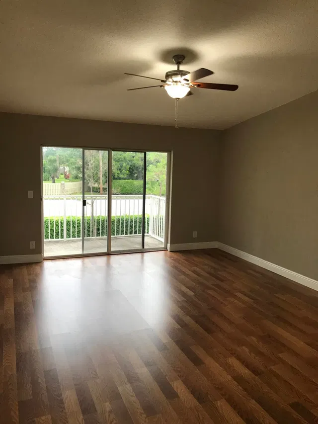 Residence photo 4