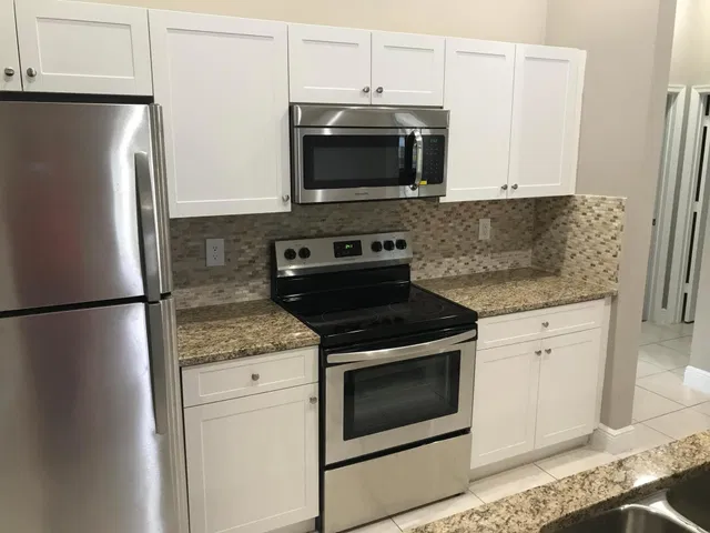 Residence photo 5