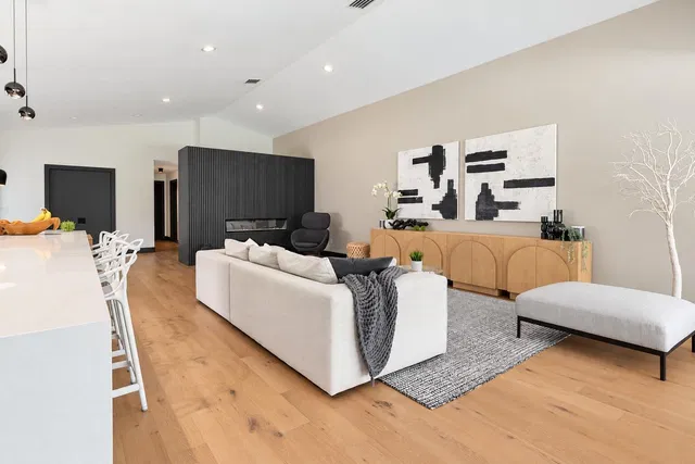 Residence photo 5