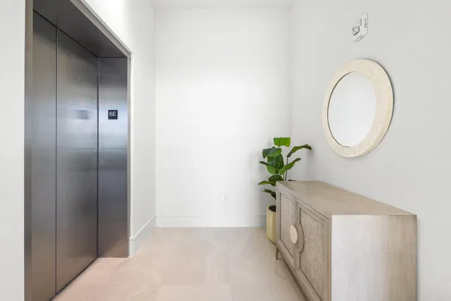 Nautilus 220 Unit 612 photo 32