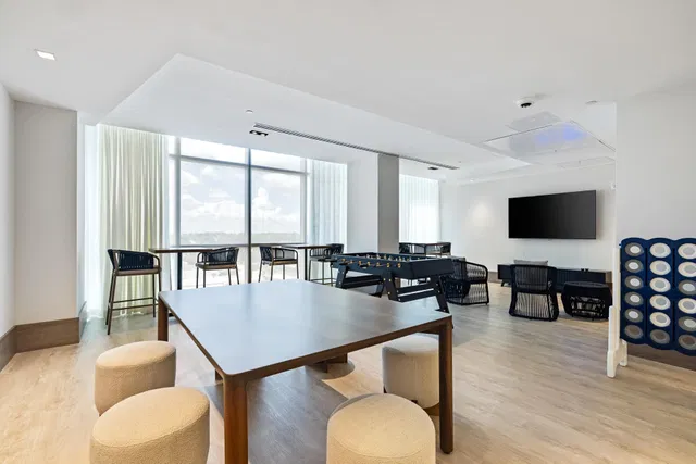Nautilus 220 Unit 612 photo 72