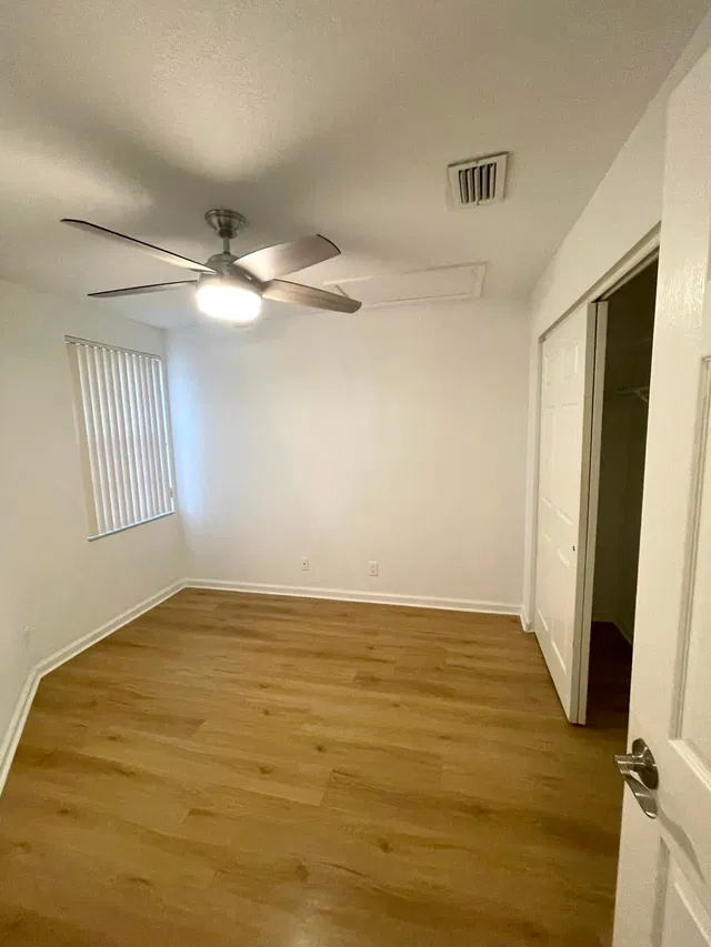Residence photo 17