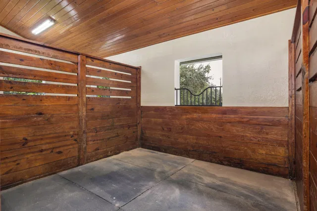 Saddle Trail Park Residence photo 11